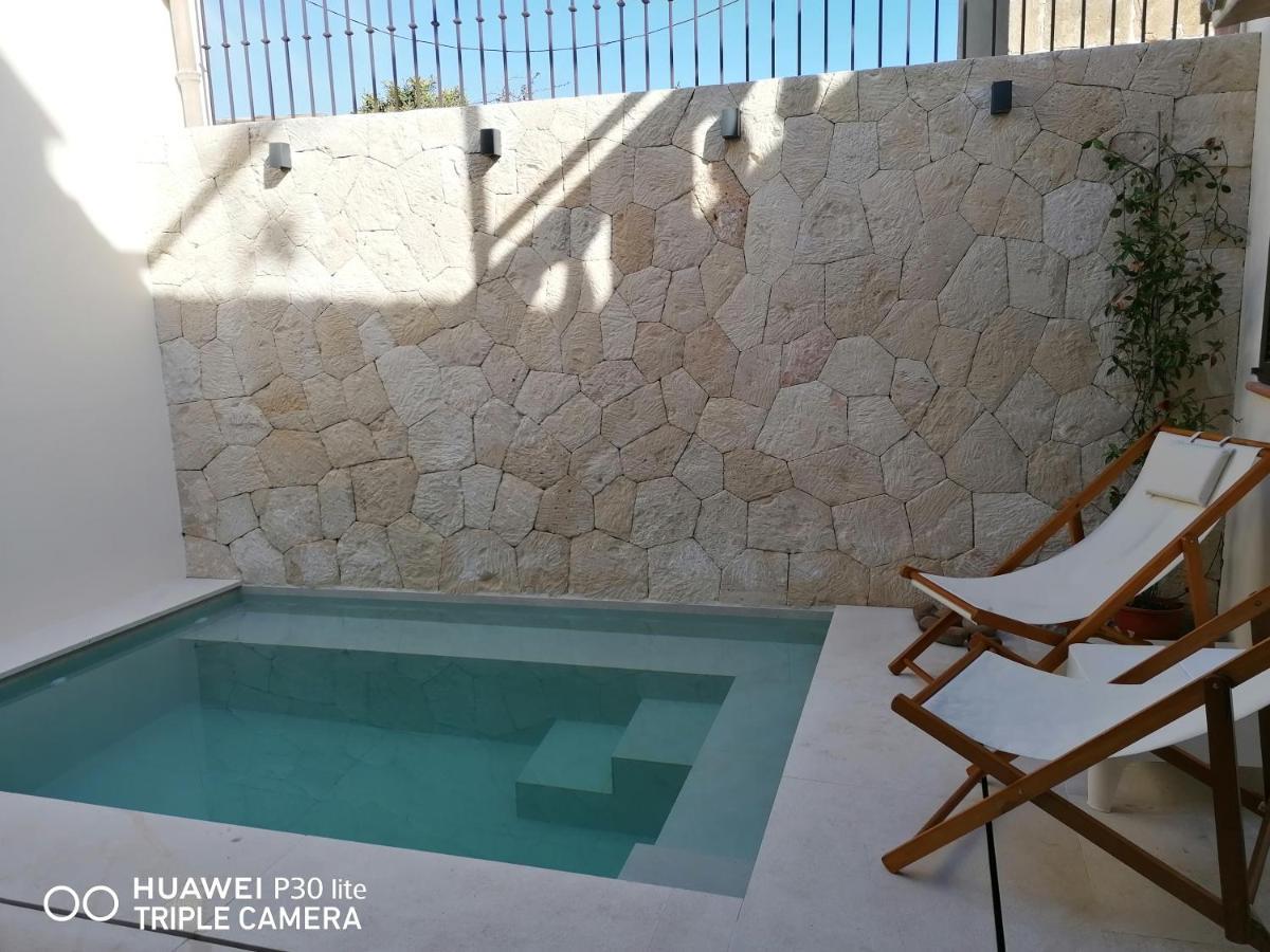 Ermitans Villa Petra  Exterior photo